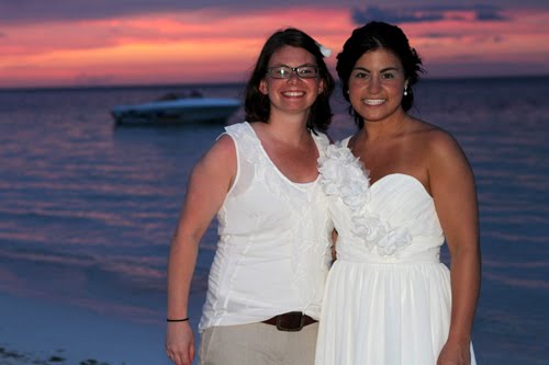 Wedding photographer: Tori & Kelly- Jellyfish Restaurant Punta Cana ...