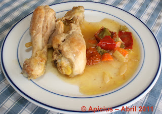  734º Menú, Pizza de la casa, gulas con langostinos o muslitos de pollo en salsa, ensalada y fruta 