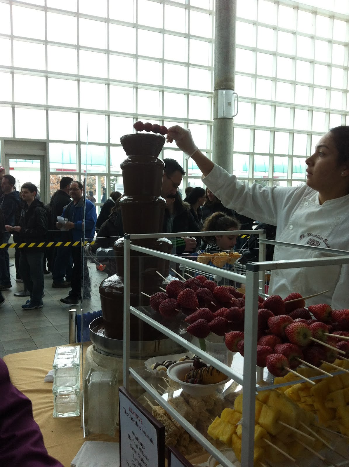 WORLD CHOCOLATE EXPO DAY!!!!!! Hugs and Cookies XOXO