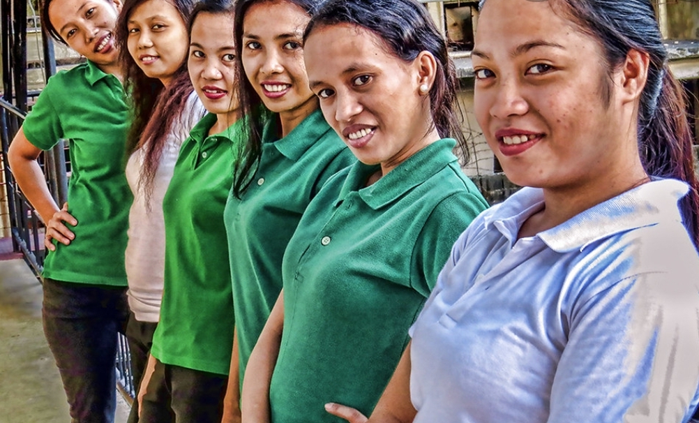 We Are Looking For A Female Cleaning Staff To Join Our Branch In Dubai Salary Is AED2 000 00 