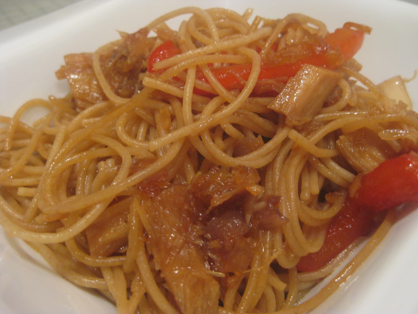 Spaghetti au poulet et légumes à la sauce soya et miel Bedon Gourmand