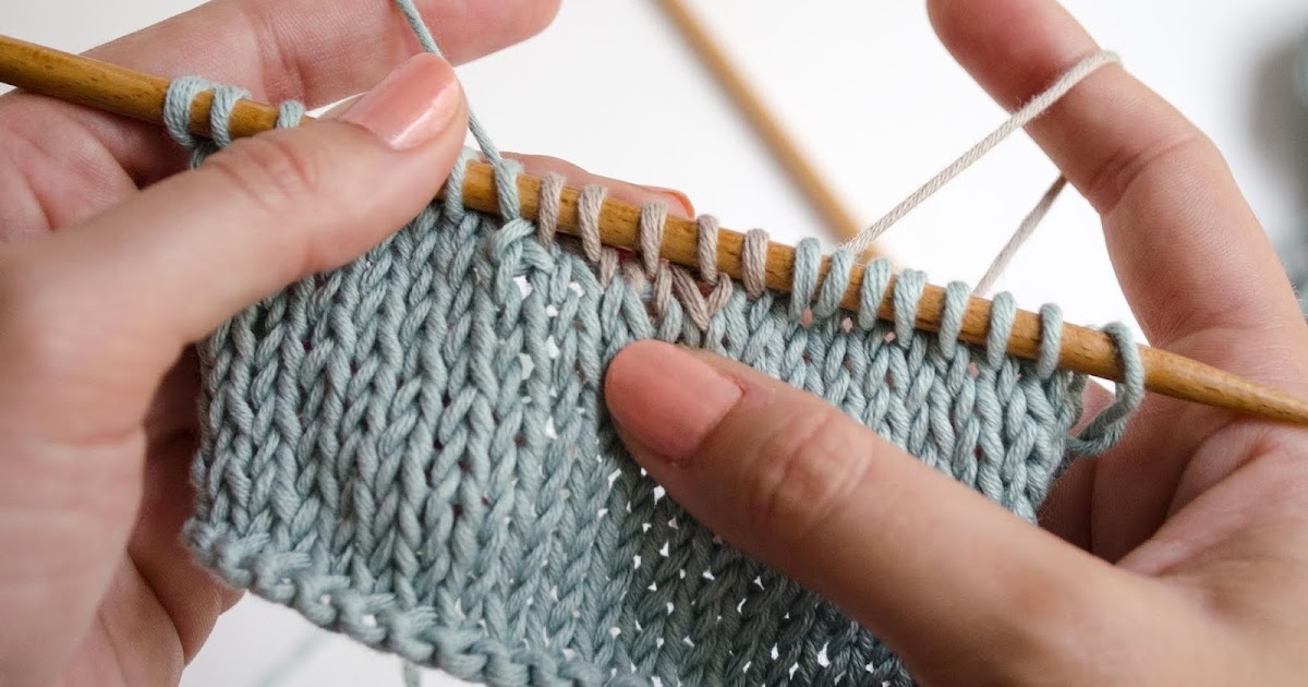 What is Intarsia Knitting? (Beginners Guide)