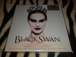 Velvet On Vinyl: BLACK SWAN - Music by Clint Mansell - Limited Numbered Edition - Booklet - Gatefold (151/500)
