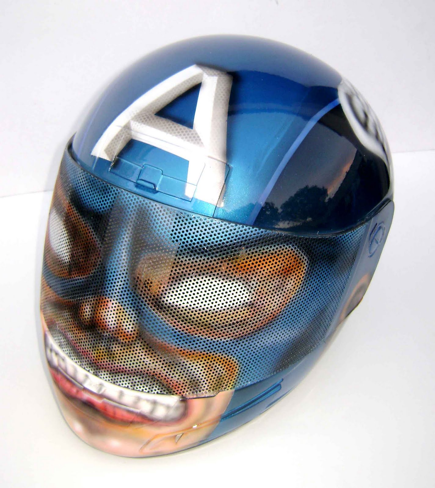 Angeluz Creations Custom Motorcycle Helmet "Captain America"