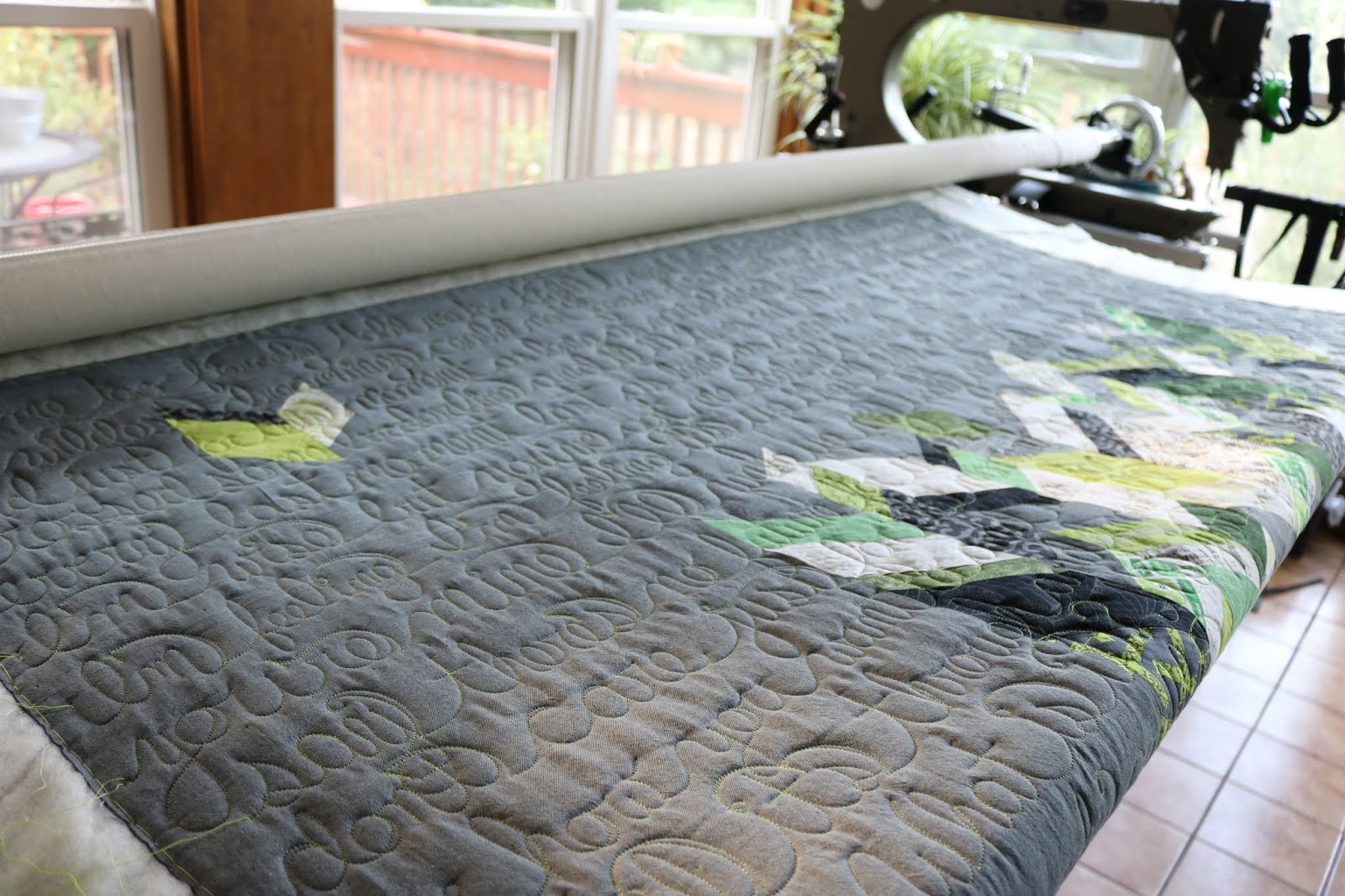 TIA CURTIS QUILTS I'm Still here! Still quilting.