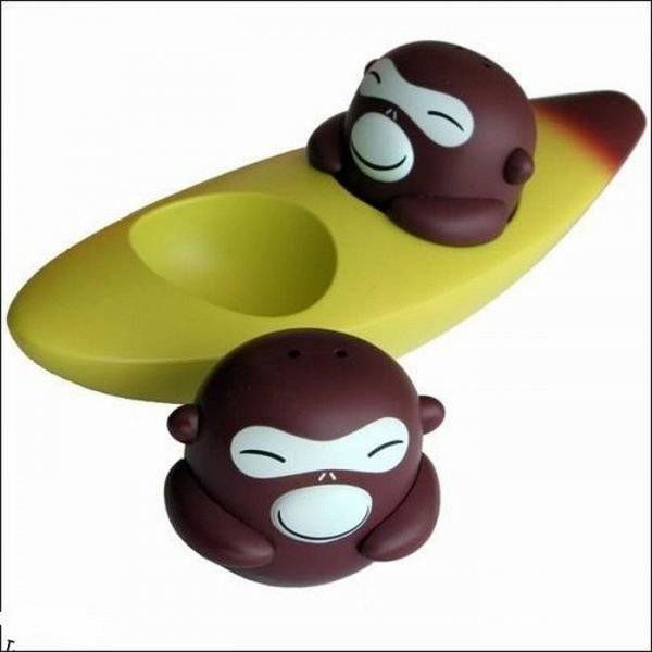 Funny salt and pepper shakers home appliance
