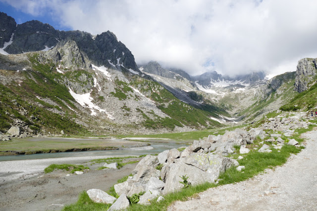 rifugio segantini lago nero val nambrone