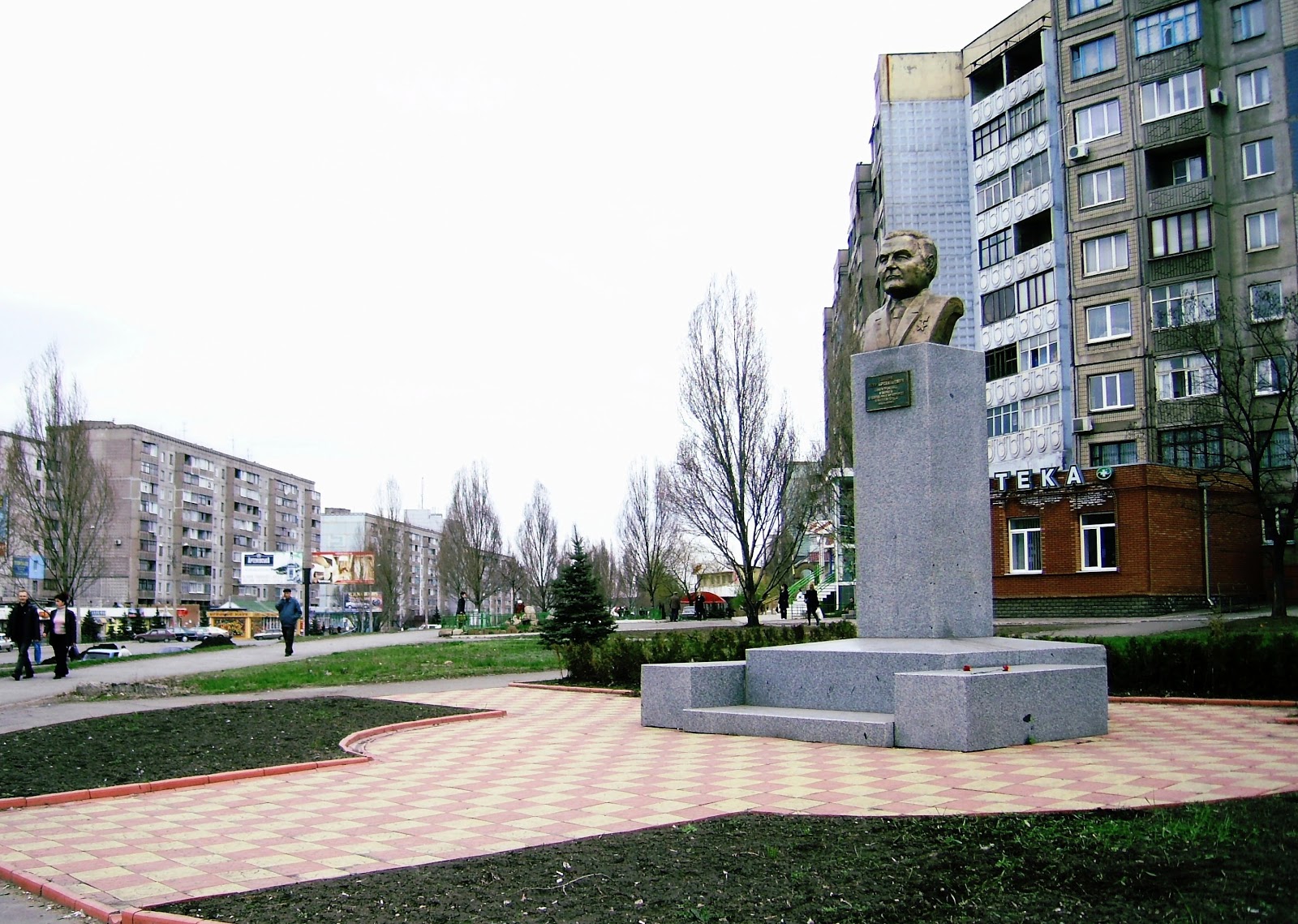 алчевск площадь советская