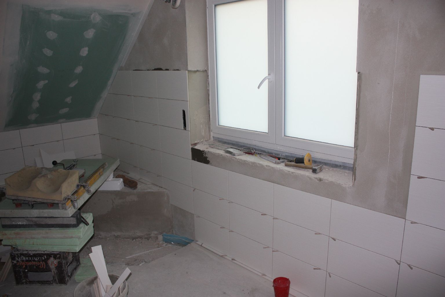 ...unser Haus entsteht: Fliesen Teil 3, Deckenfugen