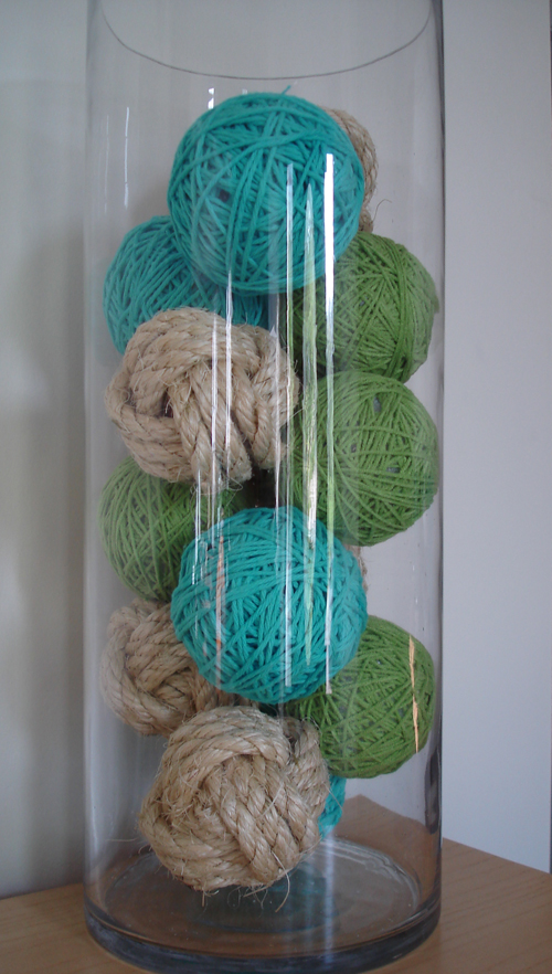 Decorating with Yarn Balls Tutorial