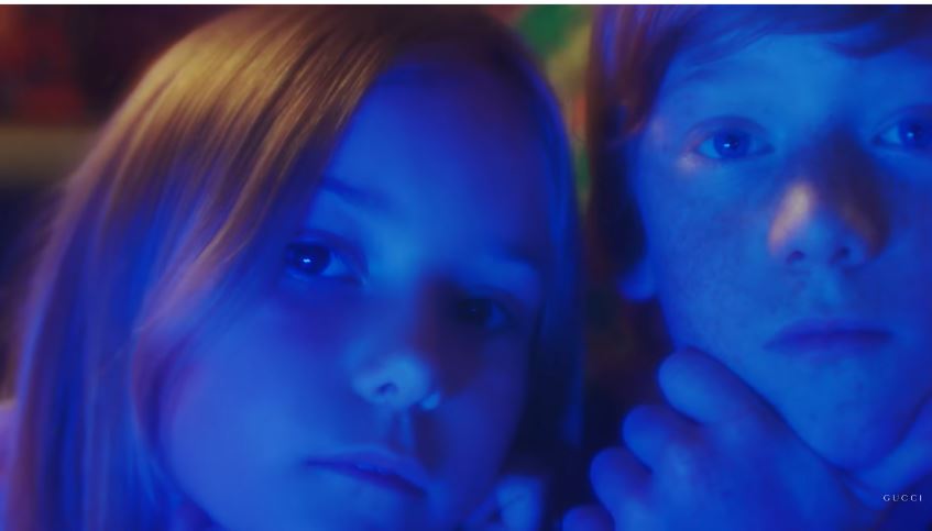 Modella Gucci pubblicità Petra Collins immagina un sogno ungherese per Gucci con Foto - Testimonial Spot Pubblicitario Gucci 2017