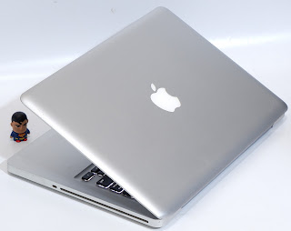 Macbook Pro MD102 Core i7 Second di Malang