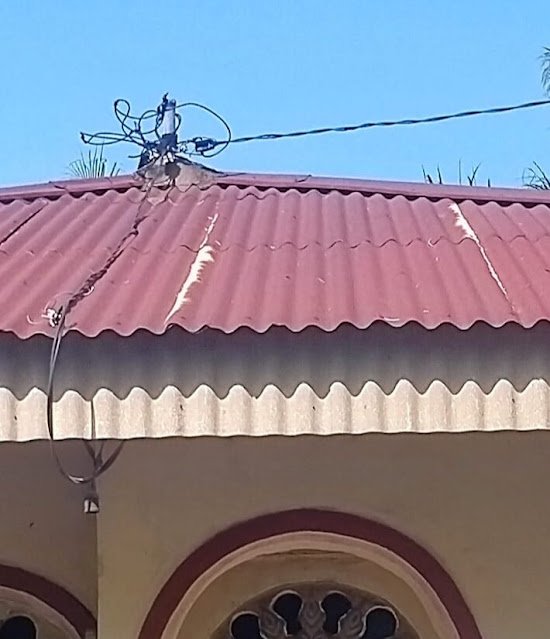Kabel Listrik Tersambung dari Rumah ke Rumah, Warga Harapkan Tiang PLN.