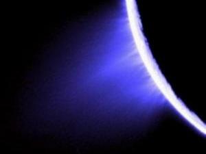 Samudera Berair Asin di Enceladus
