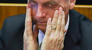 Resultado de imagem para bolsonaro e o mais médicos