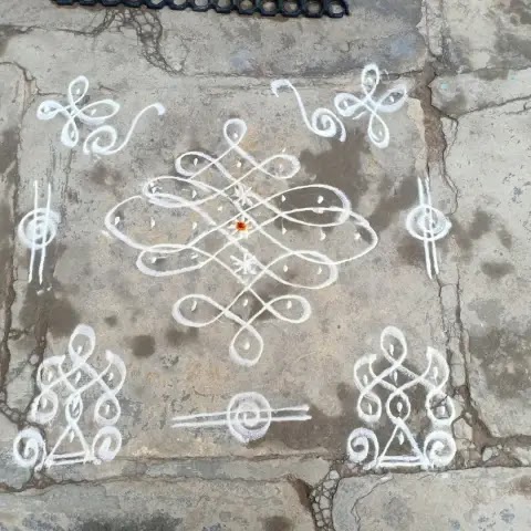 Easy muggulu for homes Dots-and-lines-with-different-muggulu