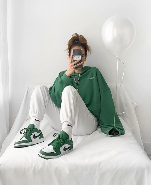 Trending: Women's Air Jordan 1 Retro in Lucky Green