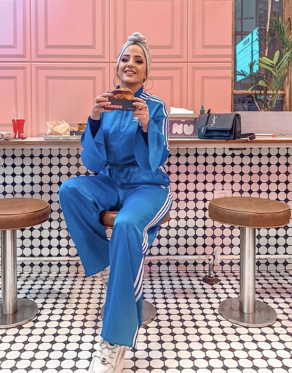 أحدث أزياء محجبات باللون الأزرق mo2.jpg
