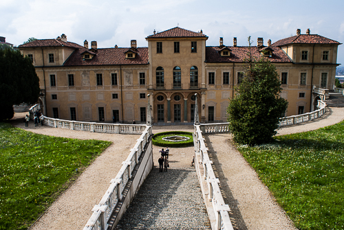Immagine: vista villa giardini interni