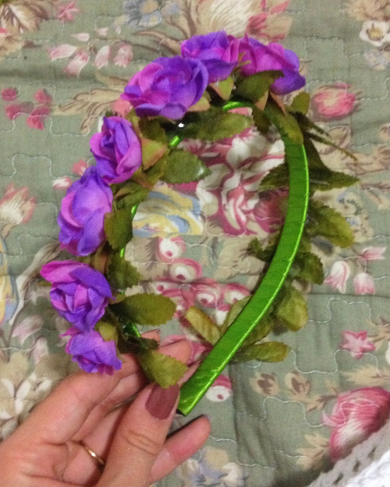 Divas de Batom Tiara de Flores para o Carnaval