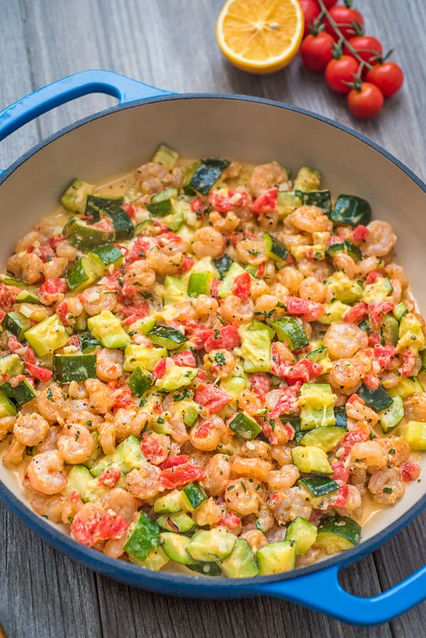 CREAMY SHRIMP AND ZUCCHINI SKILLET