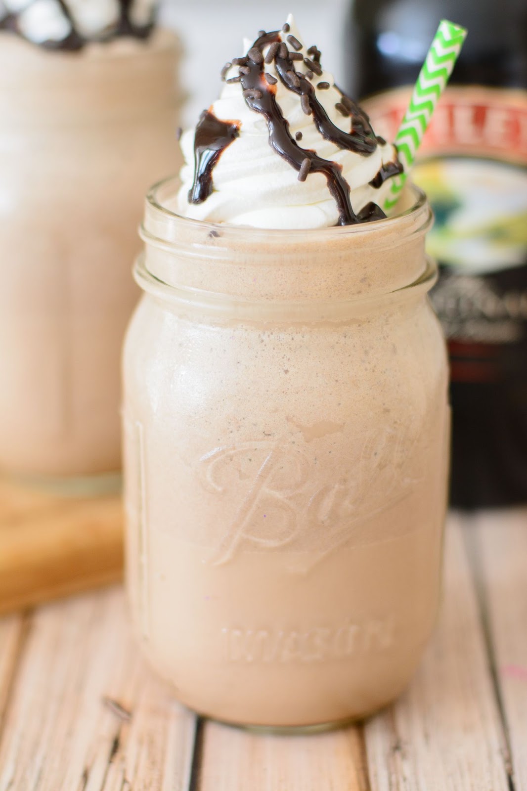 Bailey`s Mocha Frappucino - food-drink-recipes.com Bailey`s Mocha Frappucino - food-drink-recipes.com