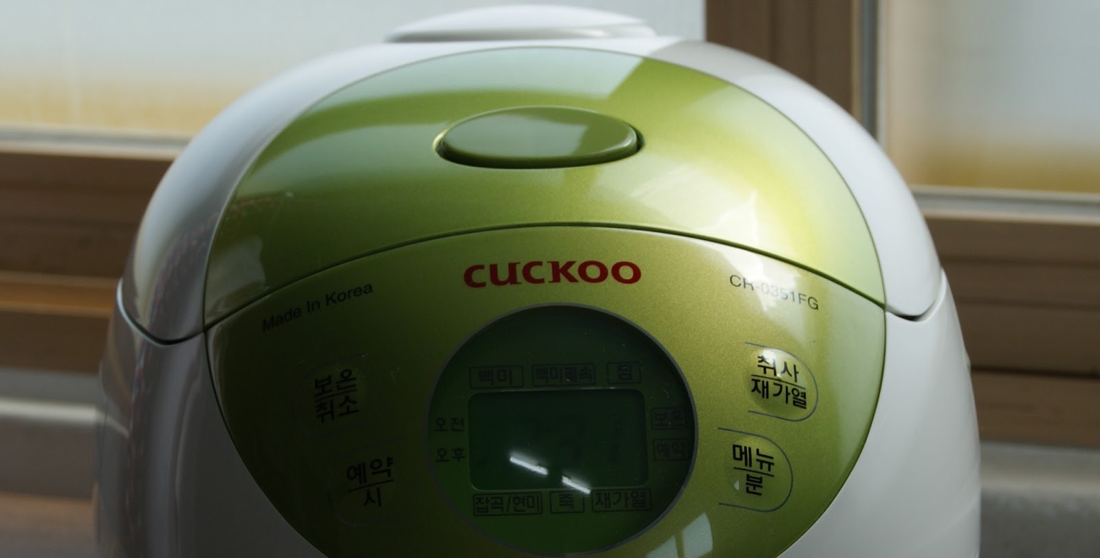 Touring Korea: Cuckoo Electric Rice Cooker CR-0352FR / CR-0351FG