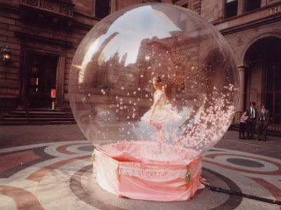 Giant snow globe rental CoCo Designs: 25 Days of Christmas CoCo Style - Day 24: Snow Globes