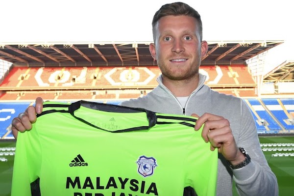 Oficial: Cardiff City, firma Dillon Phillips