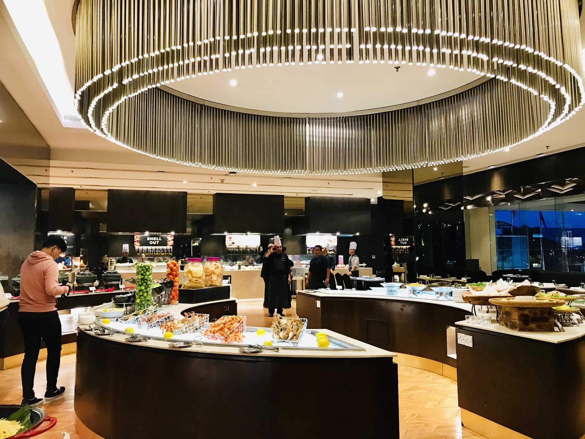Elevated Weekend Dinner Buffet Experience With Le Meridien Kota Kinabalu Elevated Weekend Dinner Buffet Experience With Le Meridien Kota Kinabalu