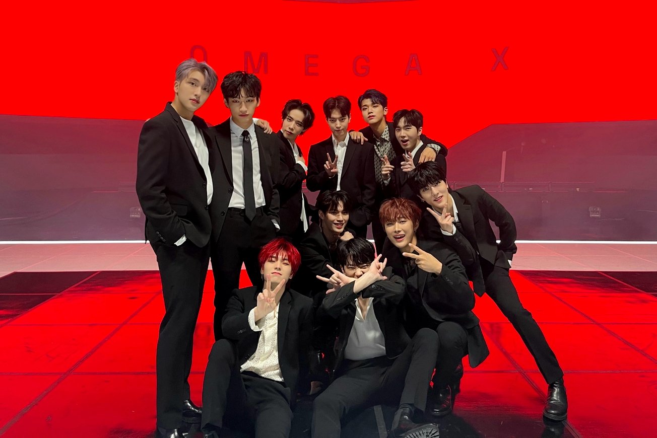 Debut de OMEGA X con VAMOS