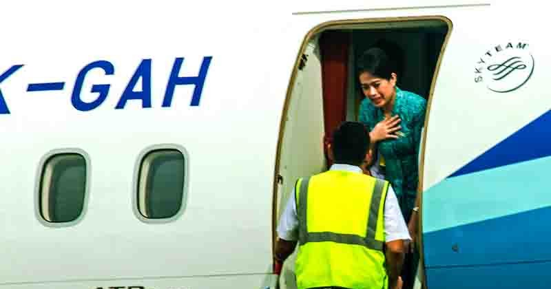 Pengertian Lengkap Flight Attendant Adalah Dan Apa Saja Tugas Tugasnya Ishabripedia Us Pengertian Lengkap Flight Attendant Adalah Dan Apa Saja Tugas Tugasnya Ishabripedia Us