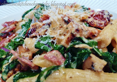 Mascarpone Pasta with Chicken, Bacon, and Kale