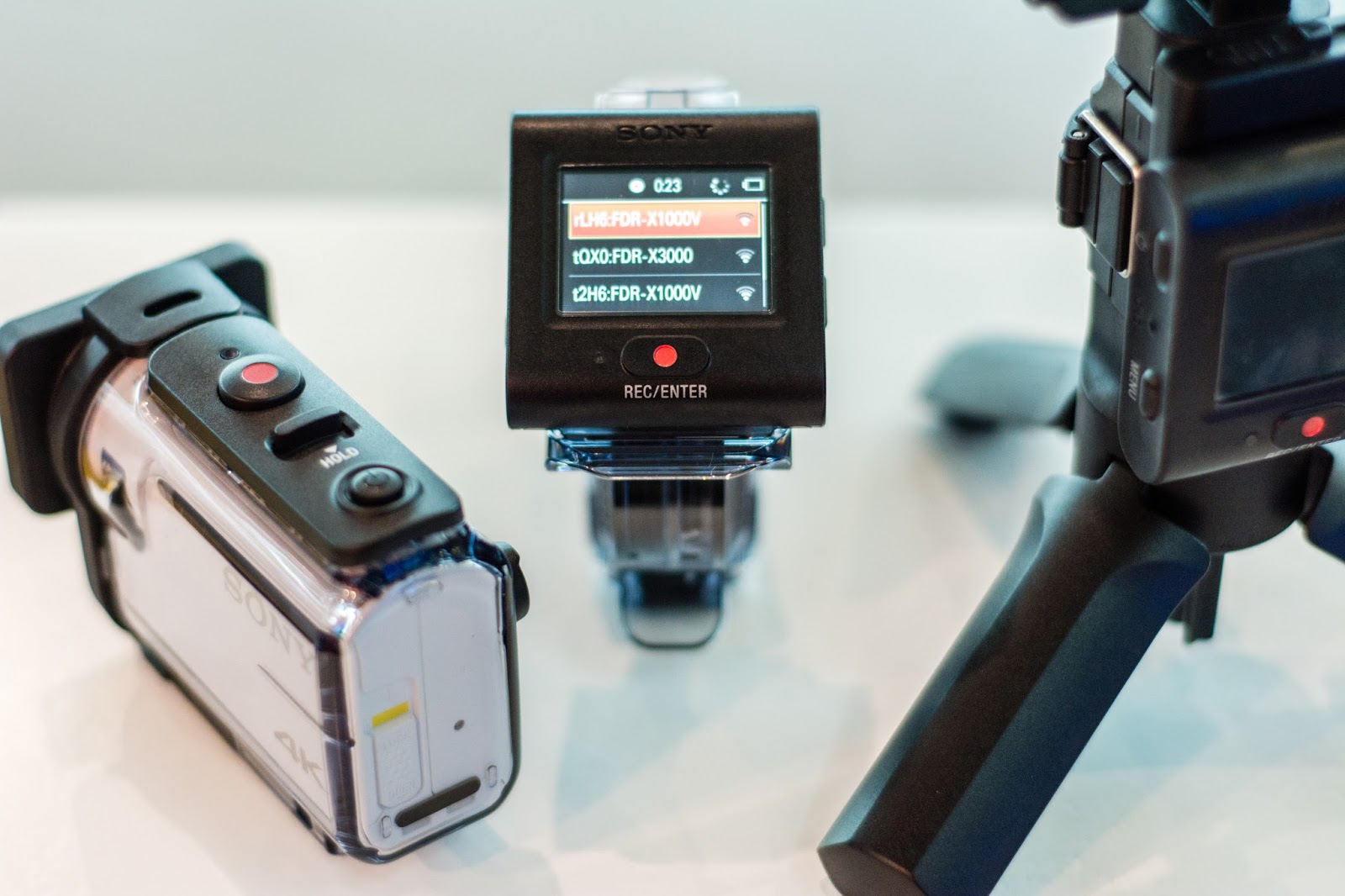 HDR as300 Sony пульт. Штатив для Sony FDR-x3000. Аксессуары для Sony FDR-x3000. Камера Sony HDR x3000