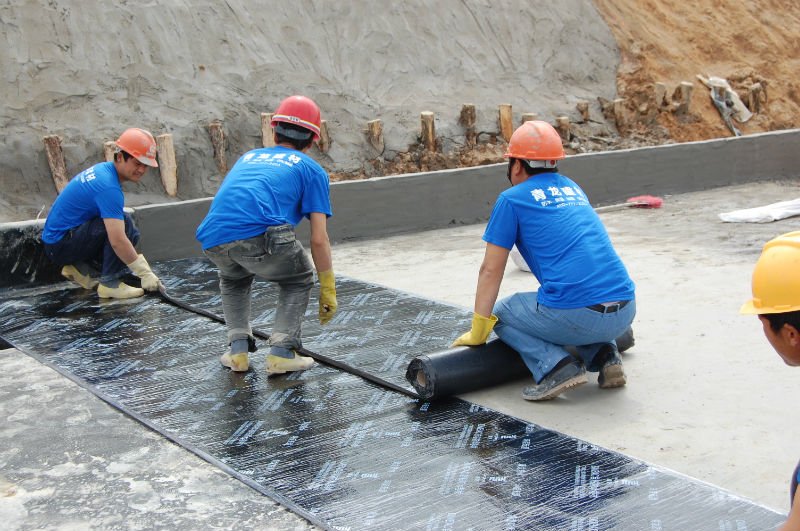 bituminous membrane waterproofing method