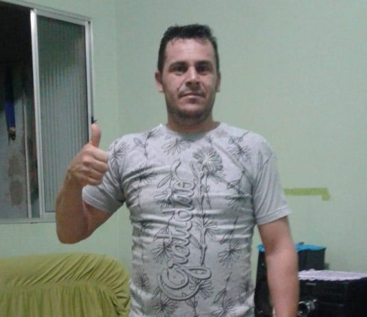 Diagnosticado com câncer, jovem de Jânio Quadros busca ajuda para custear tratamento Diagnosticado com câncer, jovem de Jânio Quadros busca ajuda para custear tratamento
