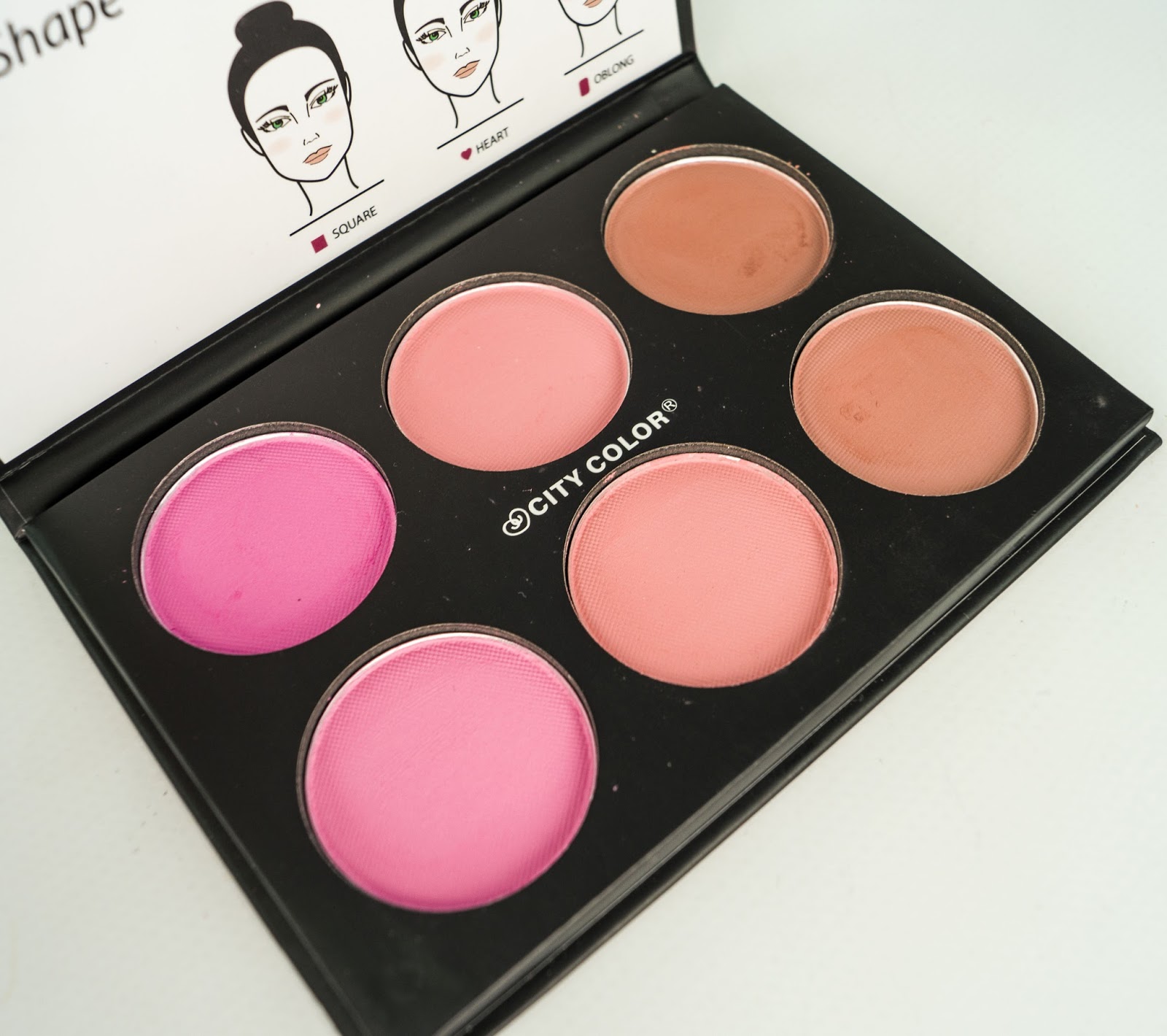 CITY COLOR Glow Pro blush palette y Cream concealer and contour palette