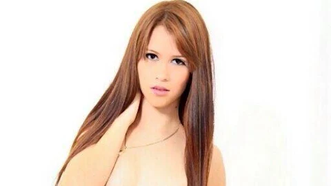 Aqui Estan Todas,las Fotos De Michelle Tubiñez Desnuda