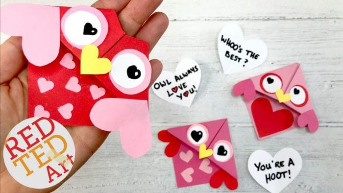 These cute homemade valentines day bookmarks make great gifts for those book lovers in your life