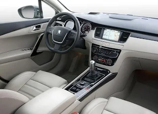 Peugeot 508 interior - dashboard