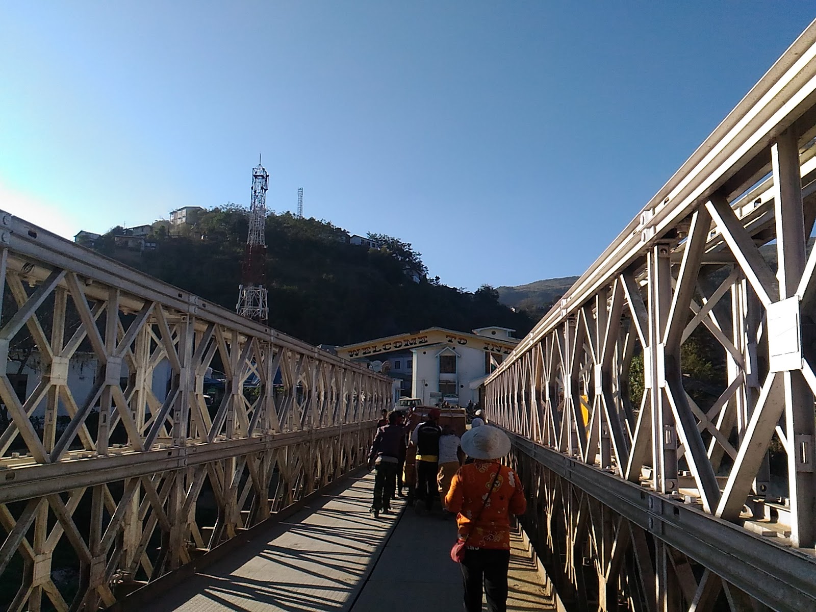 Trav'lin' Light ~40代でセミリタイアしたバックパッカーの旅と日常~
