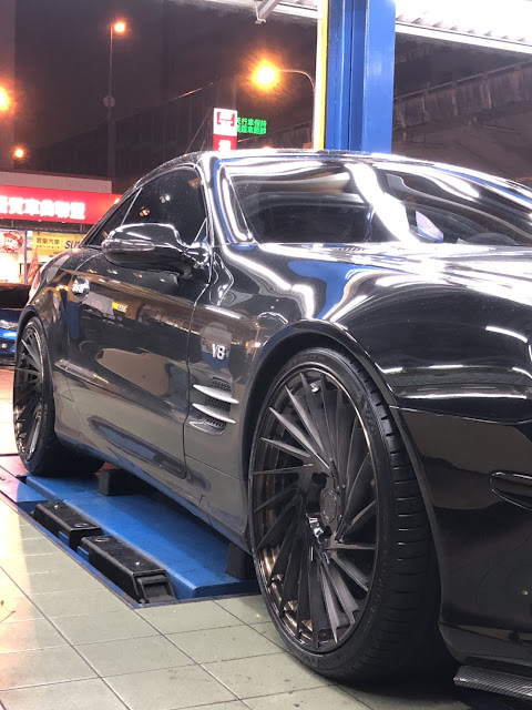 BENZ賓士 SL500雙門跑車改裝台灣BC雙片式鍛造20吋 HCA221 客制化鋁圈副駕駛座方向完成照