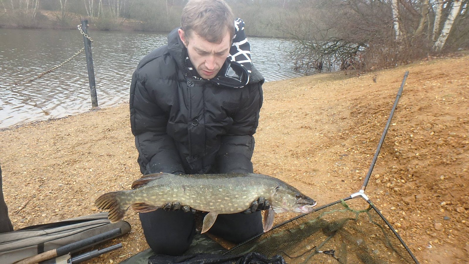 ANGLING WITH SHAUN Fishing Session Hollow Boat Pond, Whipps Cross
