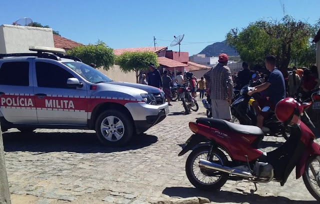 Homem é atropelado por caminhão e morre em Paulista