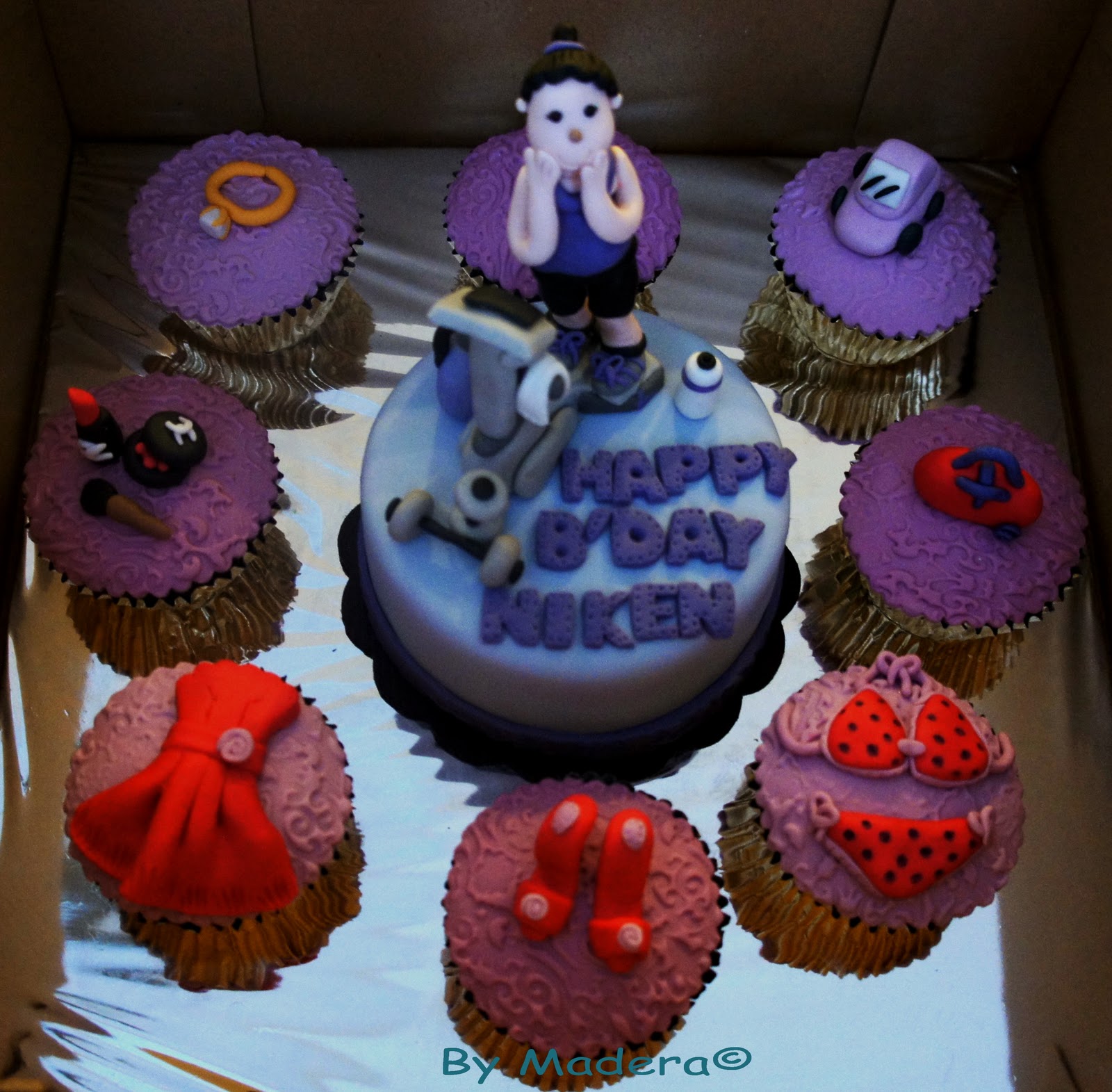 . Fitness Girl Cake &amp; Cupcake