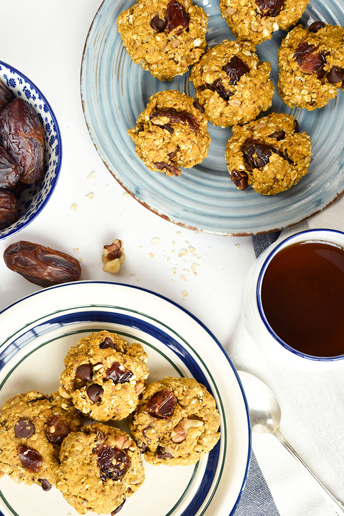 Woman in Real Life Pumpkin Oatmeal Medjool Date Breakfast Cookies