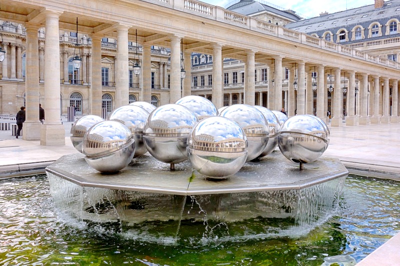 Paris : Fontaines de Pol Bury au Palais Royal, l'art cinétique et ...