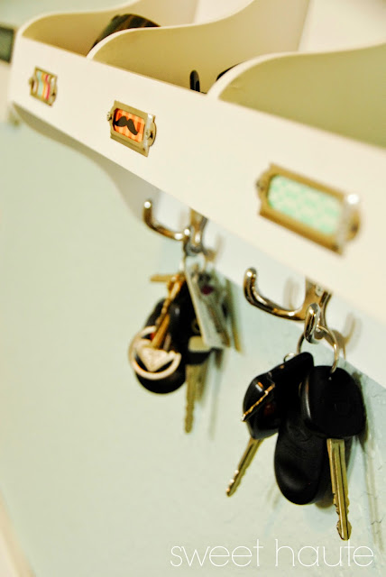 http://sweethaute.blogspot.com/2015/04/how-to-organize-mudroom.html