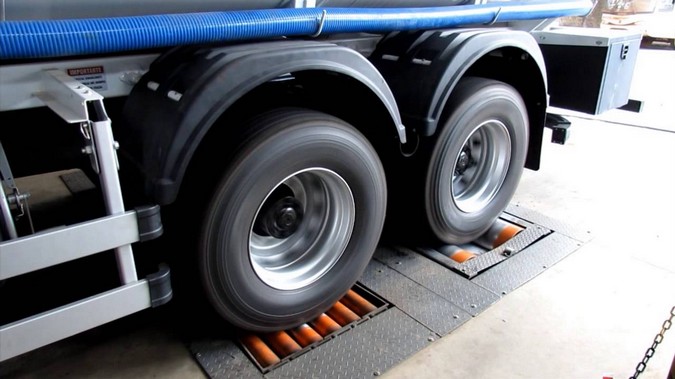 Inmetro aumenta prazo para recertificação de caminhões adaptados