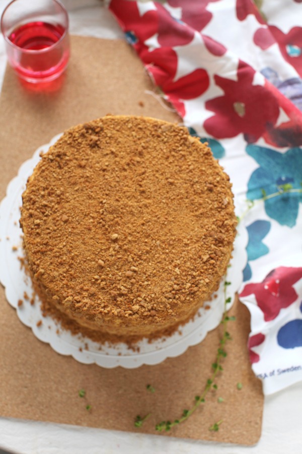 Russian Honey Cake Medovik - masam manis